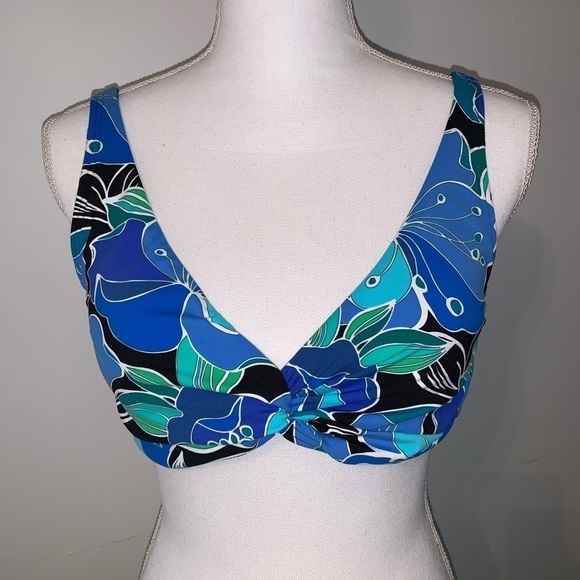 COPY -2 available- Lands End Bikini Top, NWOT - Picture 1 of 7